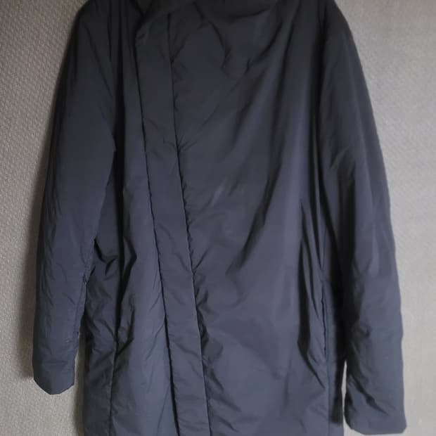 고스타 드 푸가 경량 패딩