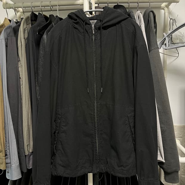 [2] 폴리테루 집후디 파카 유즈드 블랙