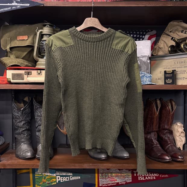 코만도 밀리터리니트 퓨어울 스웨터 암패치 견장 올리브 N315