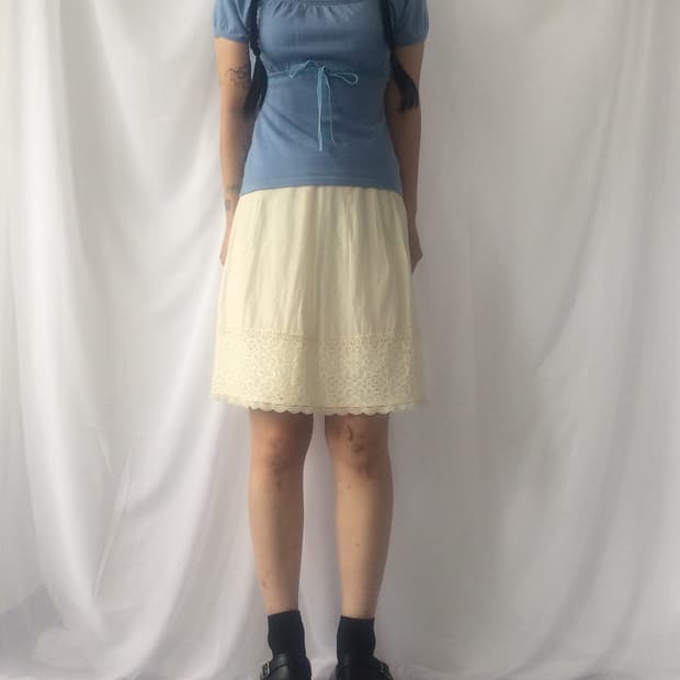 Lace trimming half sleeve knit