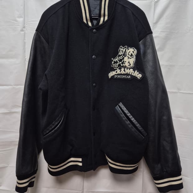 블랙앤 화이트 바시티자켓