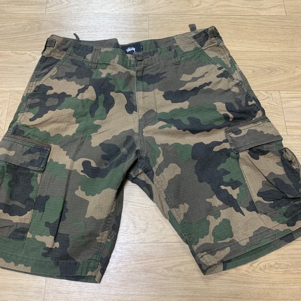 32) Stussy 스투시 카모플라쥬 립스탑 사이드 비조 카고 쇼츠