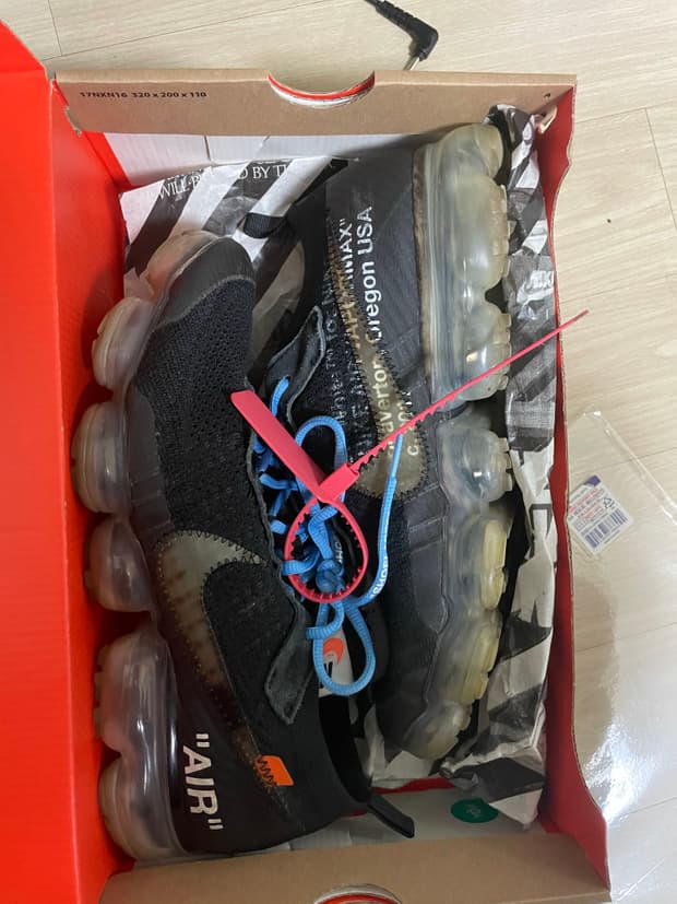 오프화이트 베이퍼맥스 v2 블랙