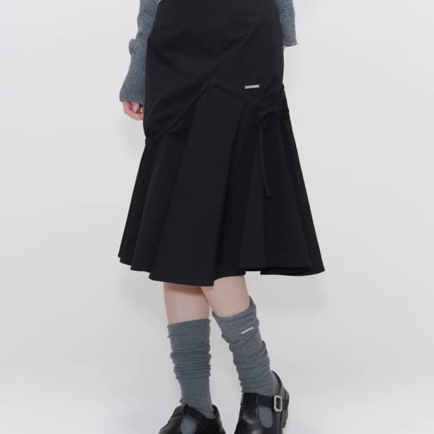미세키서울 Shirring ruffle midi skirt BLACK