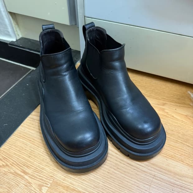 보테가베네타 타이어 첼시 앵클 부츠 39