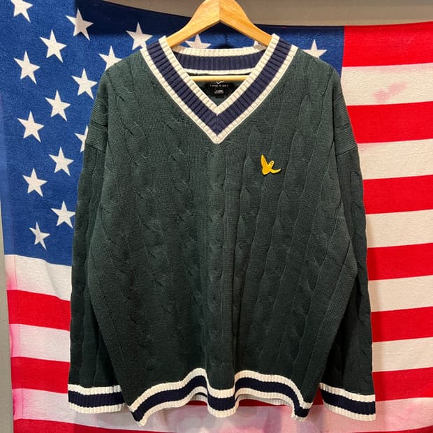 마크곤잘레스 브이넥 니트