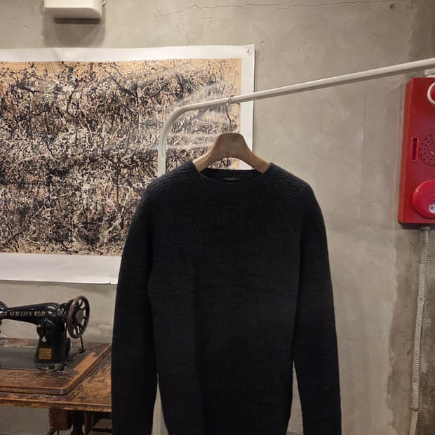 이탈리아 니트 브랜드 로베르토 콜리나 