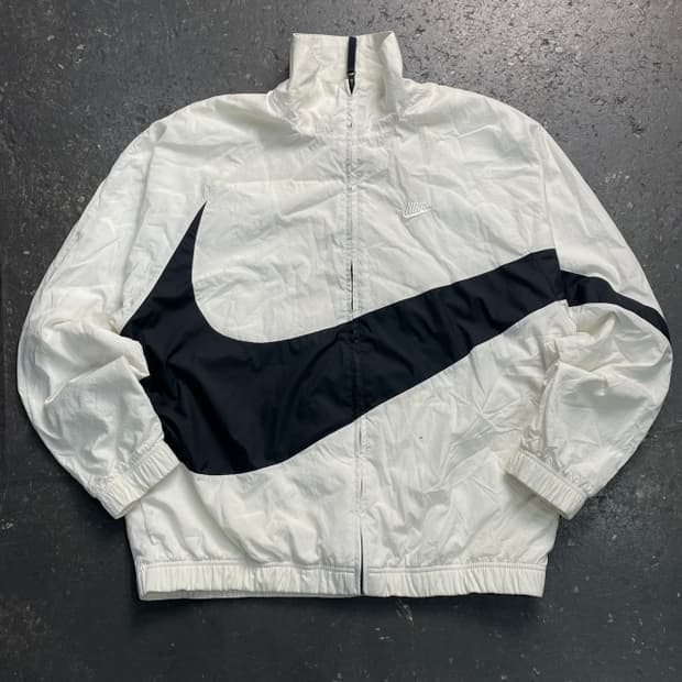 105 나이키 빅스우시 바람막이
