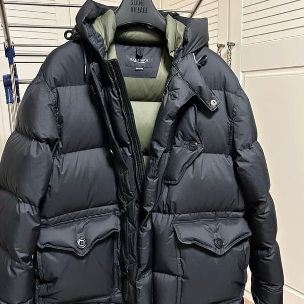 24fw 이스트로그 라프 패딩 M사이즈