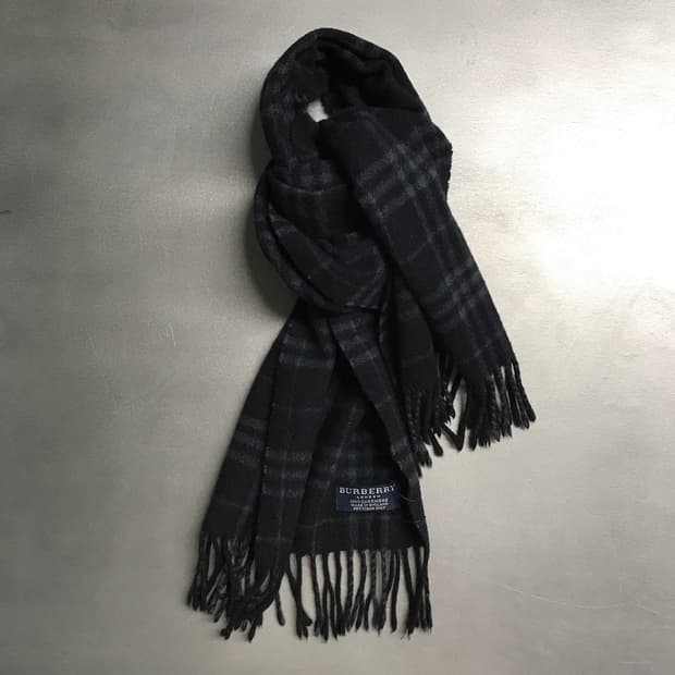 버버리 정품 캐시미어 머플러 네이비