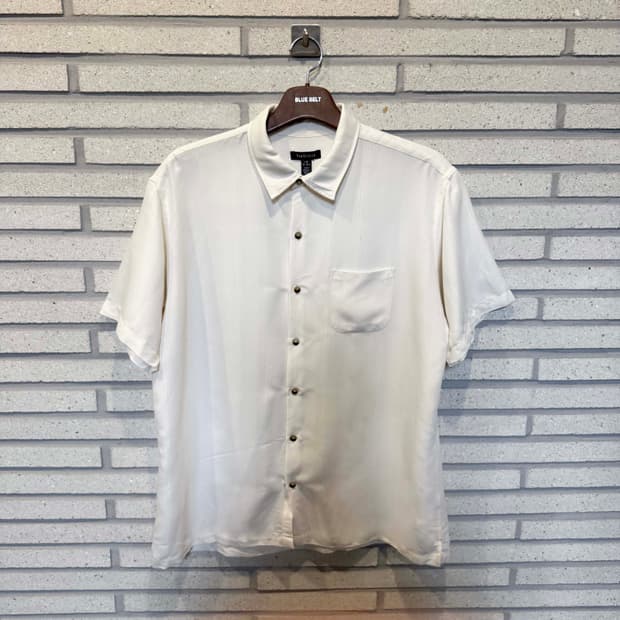 반호이젠 바하마 셔츠 스트라이프 텍스쳐 디테일 아이보리