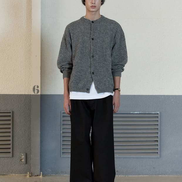 STU 라운드넥 가디건 그레이