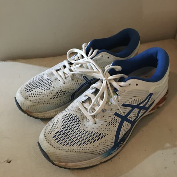 아식스 젤카야노 화이트