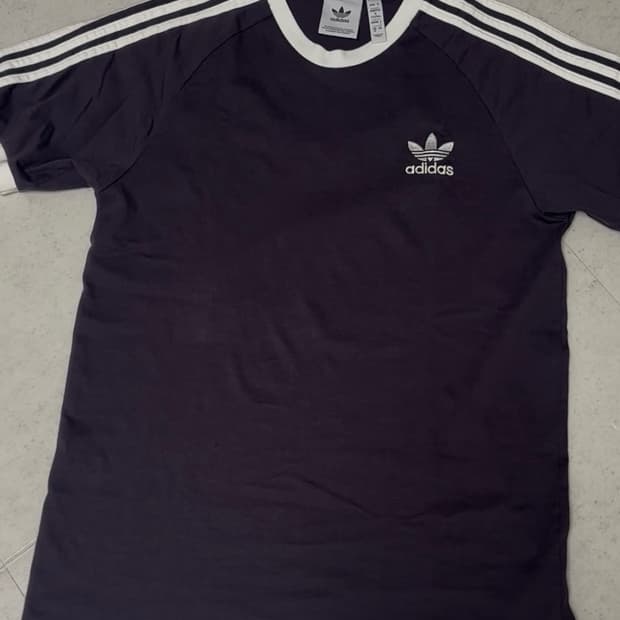 아디다스 반팔티