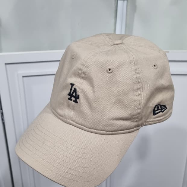머리가 작아보이는 볼캡 (new era 제품) LA 다저스 프리 공용