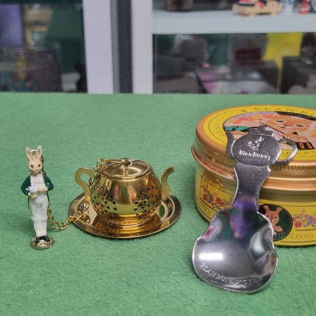 블랜 버니 티 세트