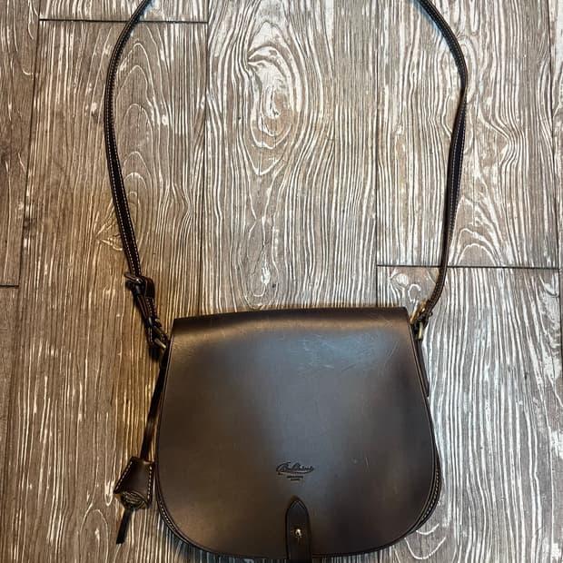 볼드리니 셀레리아 가죽 크로스백