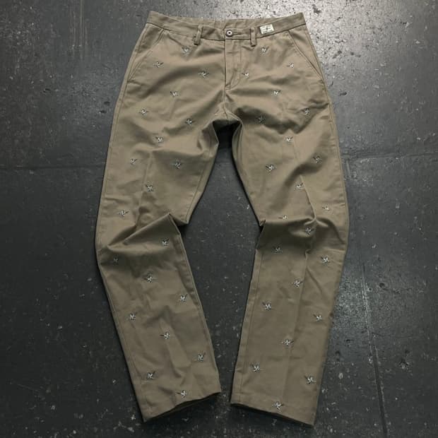 32 타미힐피거 자수 치노팬츠 