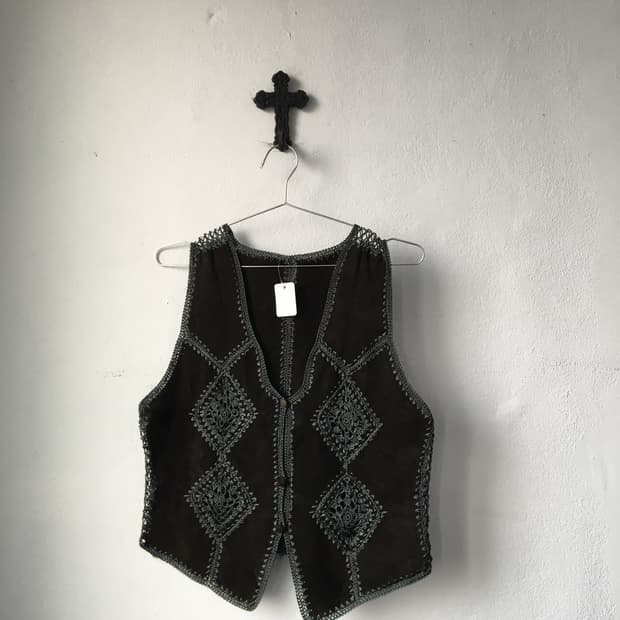 Stitch point suede vest