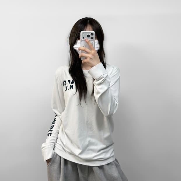 아베크롬비 사이드 로고 롱슬리브 화이트