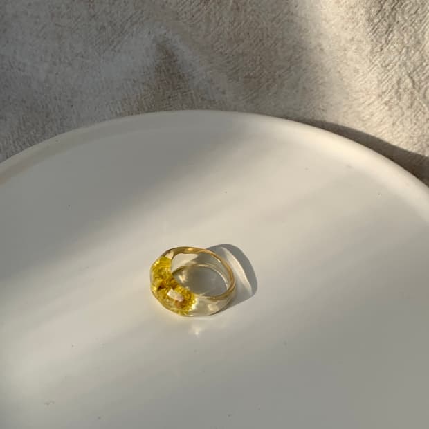 Translucent ring
