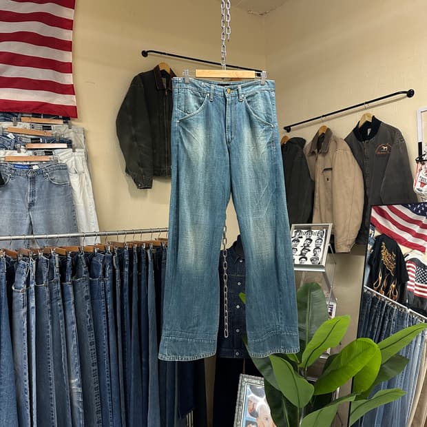 Levi’s Engineered 1st 