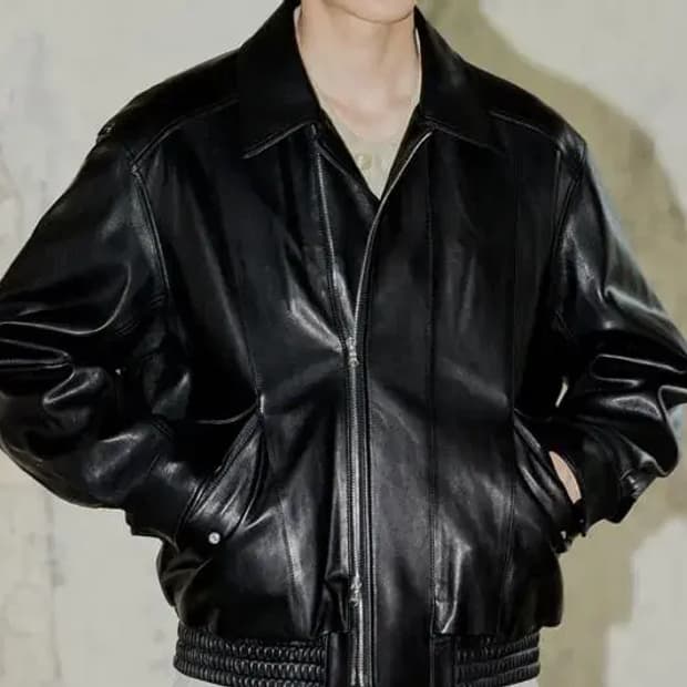 타임옴므 램스킨 블랙 점퍼 