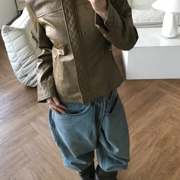 vintage zip-up leather jacket