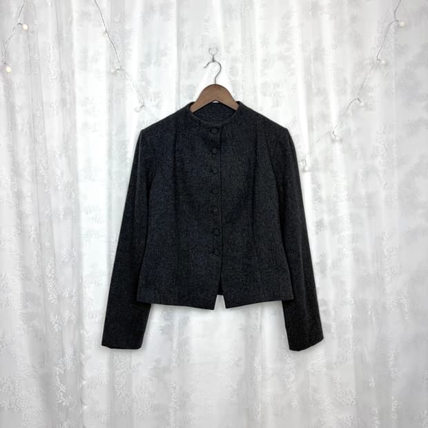 Minimal no-collar wool crop jacket