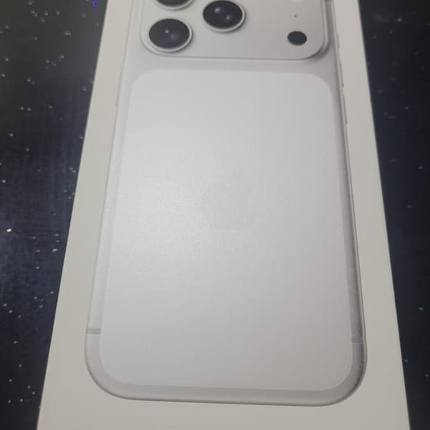 아이폰17프로 미개봉 자급제팝니다
