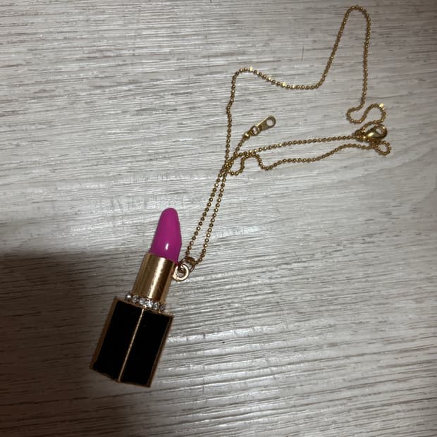 립스틱목걸이 빈티지 갸루 걀마 입술