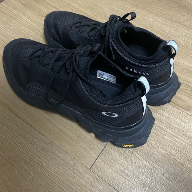 오클리 라이트 쉴드 트리플 블랙