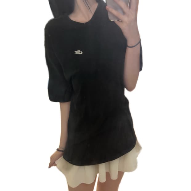 나이키 스우시 블랙 반팔 티셔츠