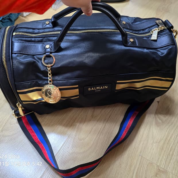 푸마 x 발망(balmain) 콜라보 베럴백 판매