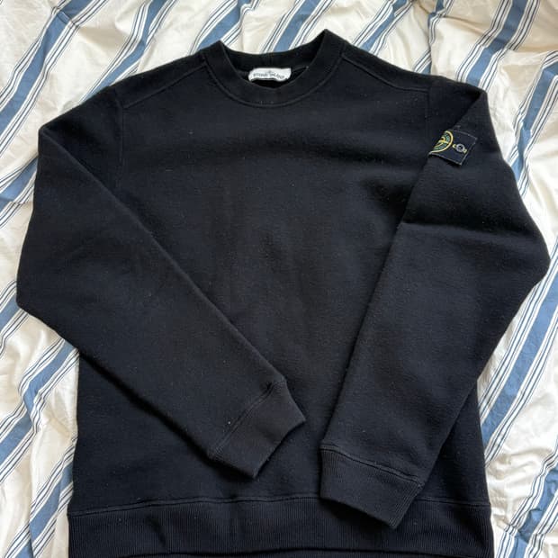 스톤아일랜드 니트 블랙 100 L