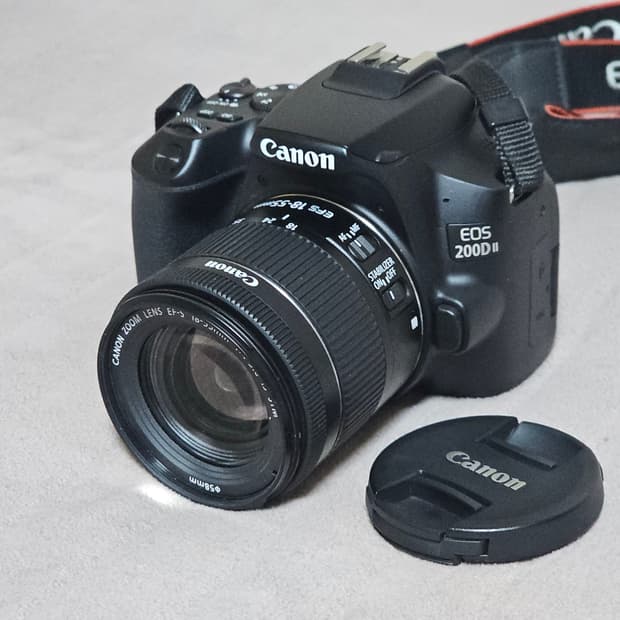 캐논 EOS 200D II DSLR 카메라