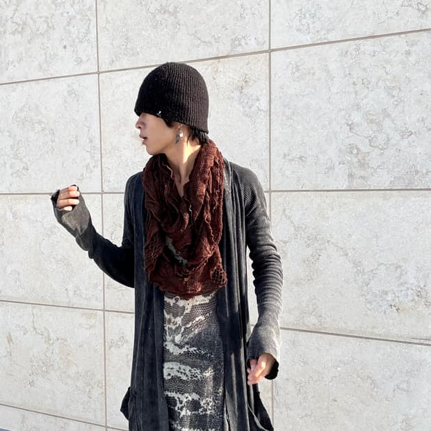16. Brown layered scarf 2.8