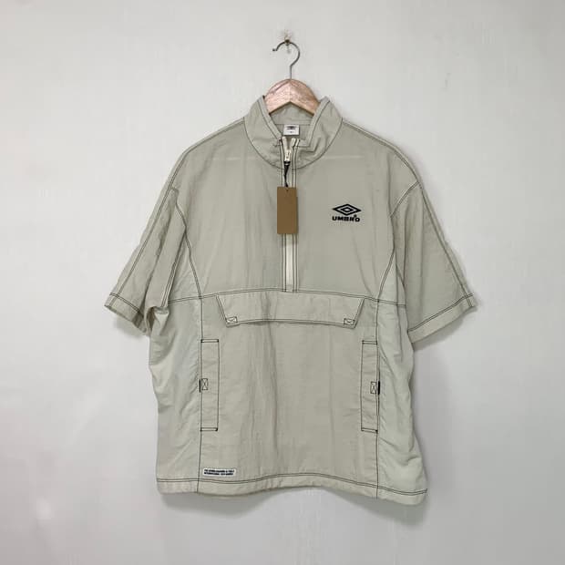 엄브로 반팔 아노락 바람막이 셔츠 라이트 그레이 남성 100 오버사이즈