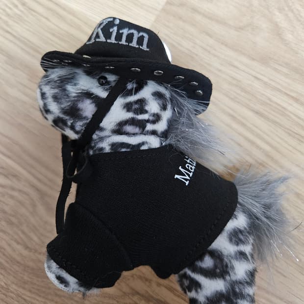 마뗑킴 키링 포니코니 옷 블랙