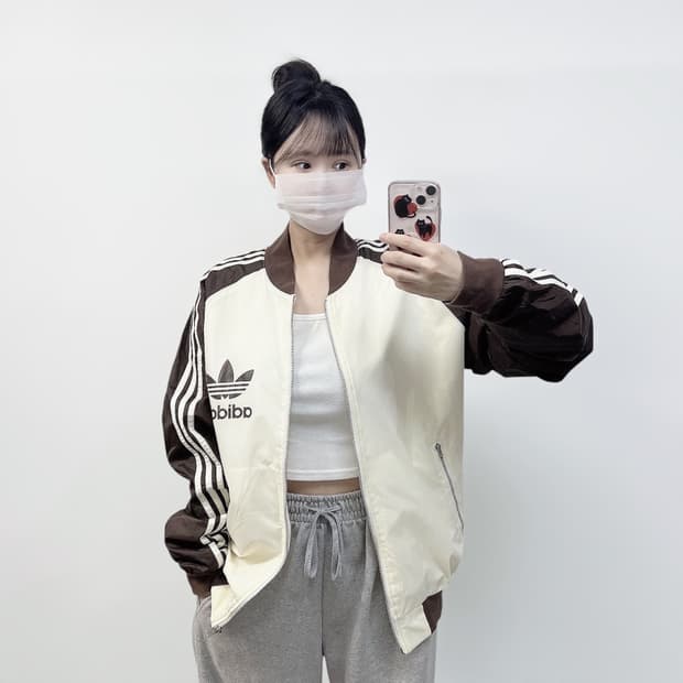 아디다스 불꽃 로고 크림 브라운 배색 트랙 자켓 대장급
