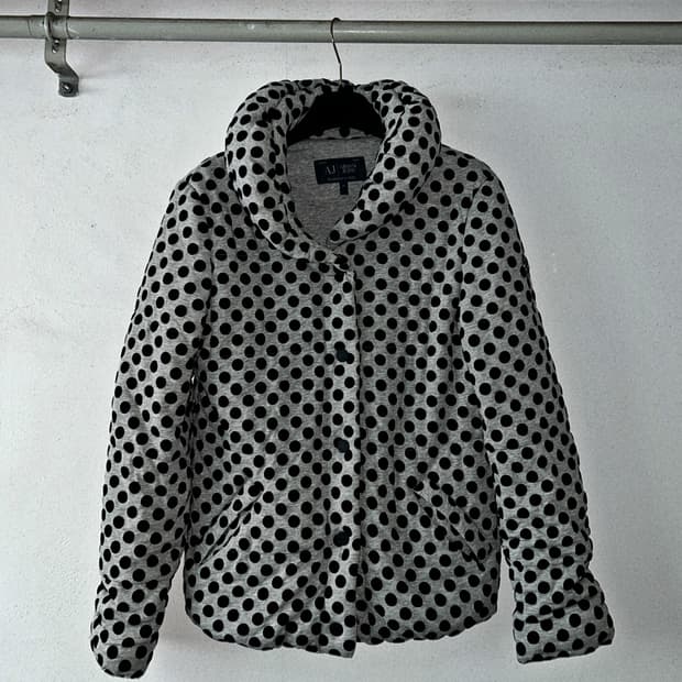 Armani Jeans 도트 푸퍼