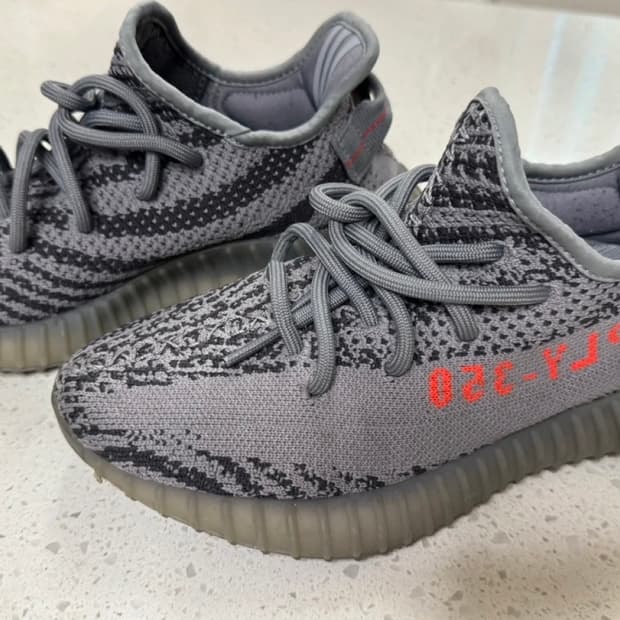 이지부스트 350 V2 벨루가 2.0 225사이즈