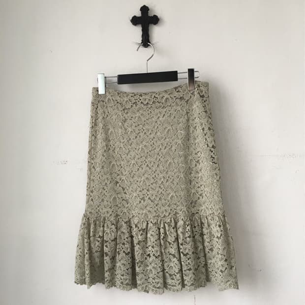 Lace midi skirt