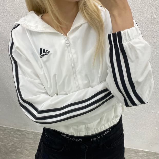아디다스 에센셜 블랙라인 화이트 바람막이 XS