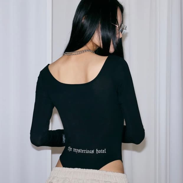 미스테리어스호텔 HOTEL BODYSUIT 바디수트 블랙