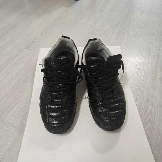 아슬레타 C001 TF 풀캥거루가죽 260사이즈 블랙