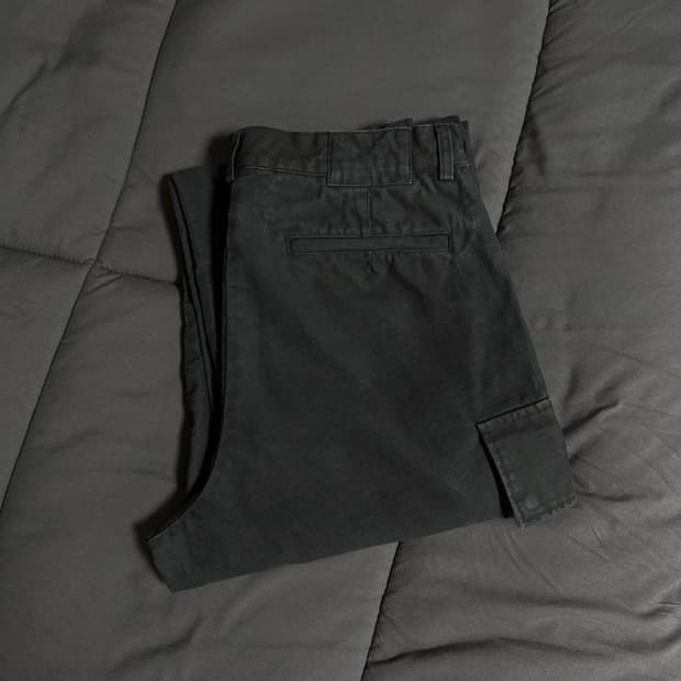 32) mer Noir Cargo - E fit