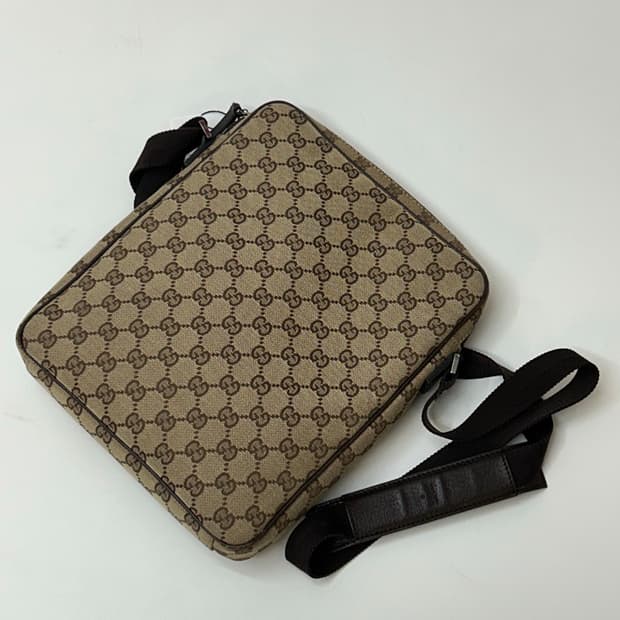 Gucci 구찌 GG 캔버스 크로스백