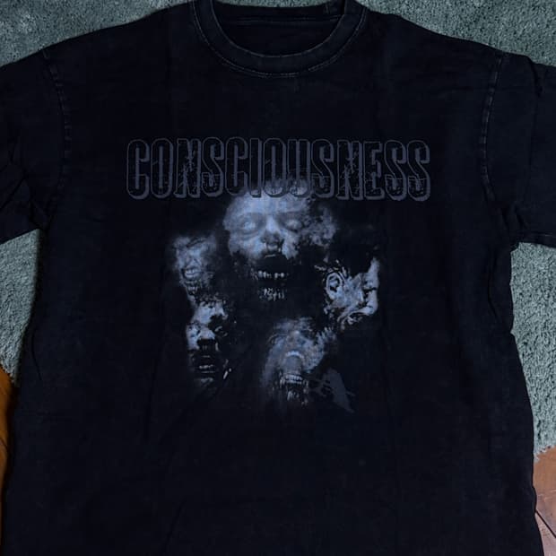 어웬드 consciousness 티셔츠