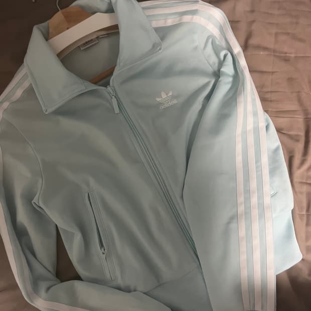 하늘색 아디다스 져지